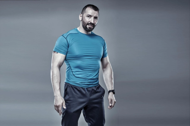Dress to Impress: Men's Activewear That Blends Fashion and Function