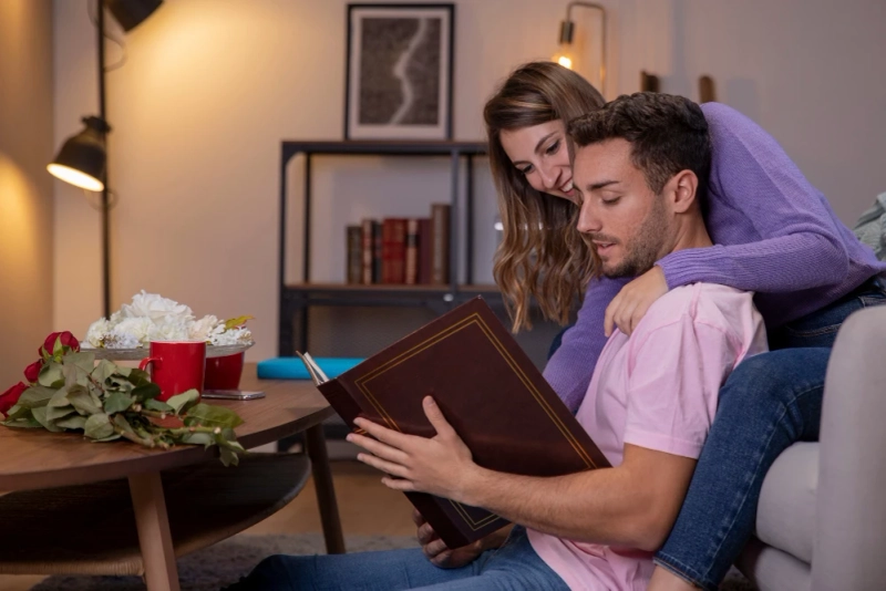 10 Best Urdu Romantic Novels That Defined a Generation