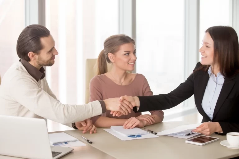 Why Study Abroad Aspirants Rely on Education Agents for Assistance