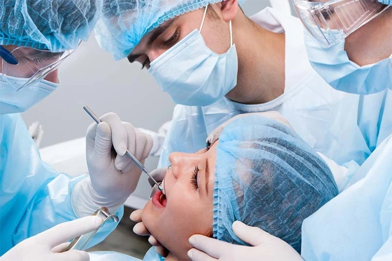 Implant Education - The Perfect Balance of Didactic and Hands-On Implant Experience for the Beginner