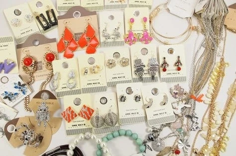 How do Jewelry Suppliers Use Instagram to Expand their Customers?
