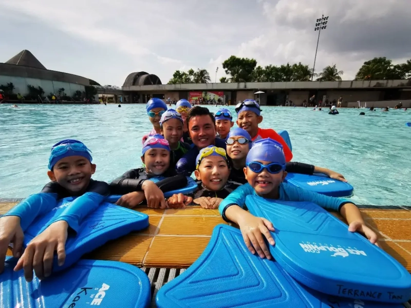 Swimming Class Singapore for Fun, Safety, and Growth