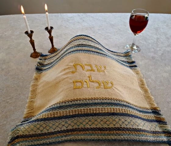 The Significance and Beauty of a Challah Cover in Jewish Tradition