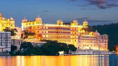 What Are The Must Visit Historical Places in Udaipur