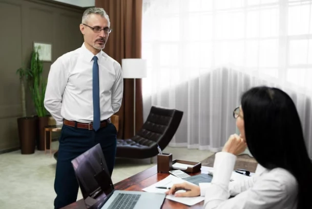 When to Hire a Corporate Defense Attorney: Guide for Businesses