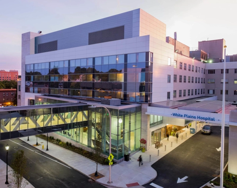 Modern spine surgery approaches for long-term pain management
