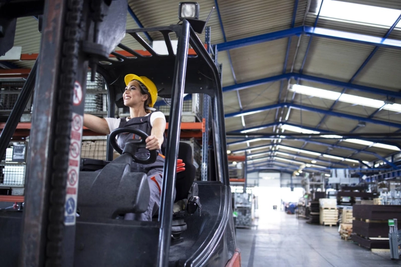 Technological Advancements in Forklift Training: VR and Simulators