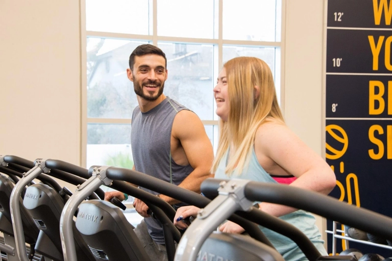 How to Convince Your Friends and Family to Join You at the Gym