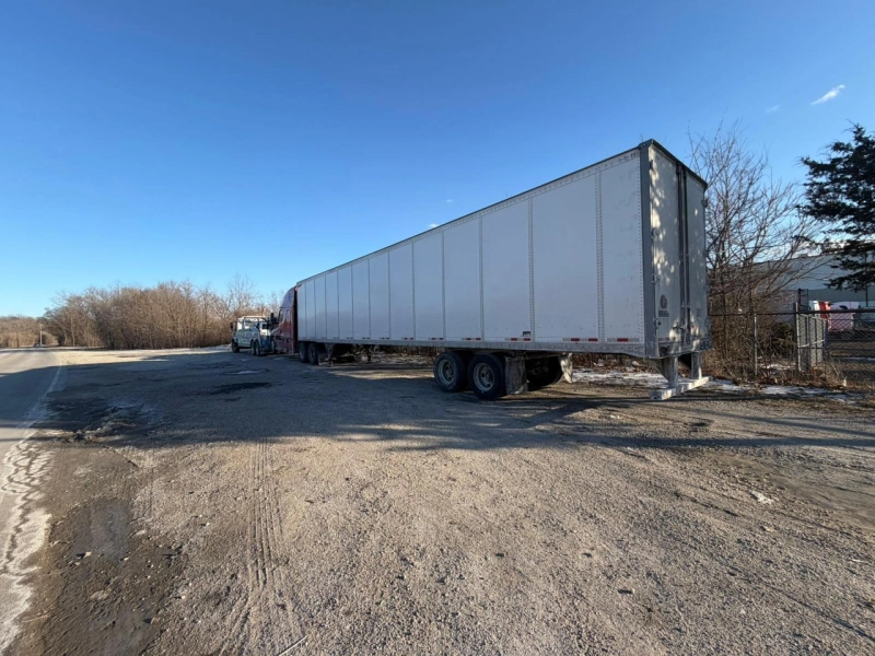 Best Towing Companies in Elk Grove Village, IL: Pricing, Reviews & Response Time (2026 Guide)