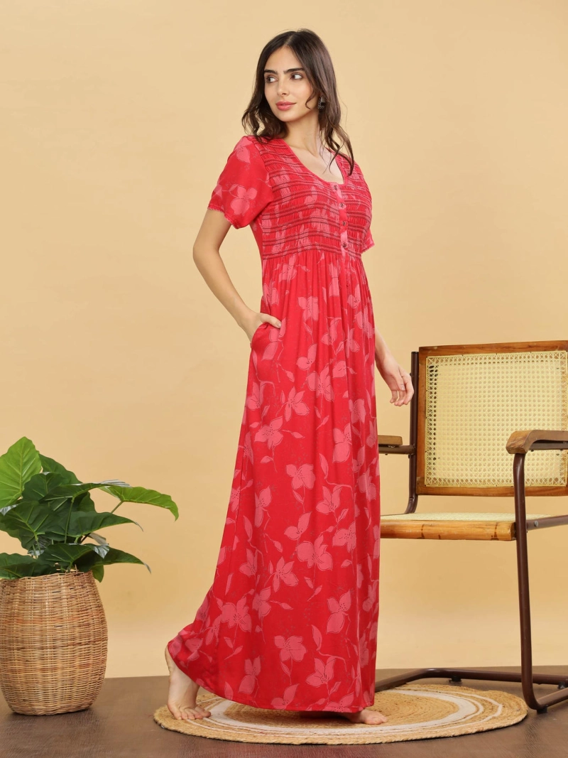 Sleepwear Trends 2025: The Nightgowns Making Headlines