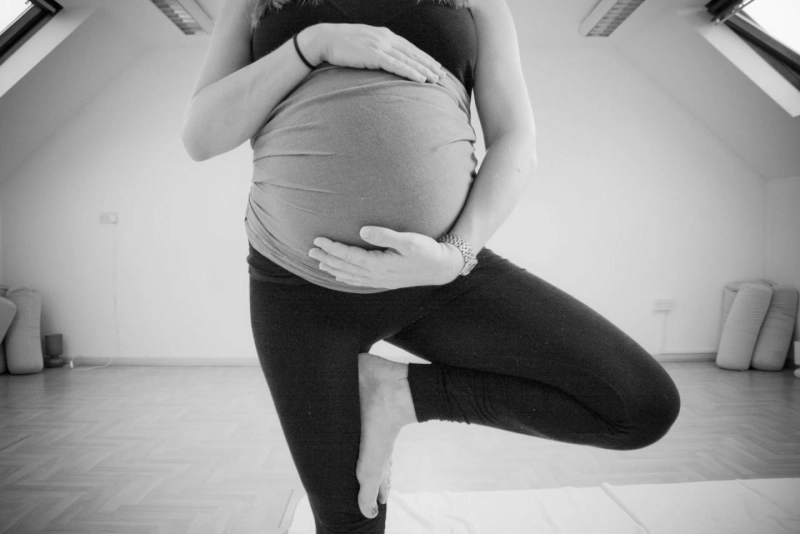 The Benefits of Prenatal Yoga in India: A Guide from Pratham Yoga