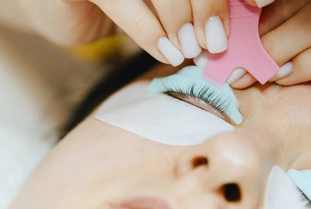 Lash Extension Placement for a More Open-Eyed Appearance