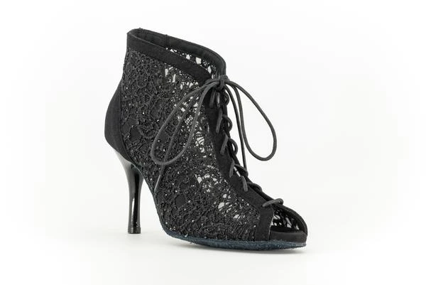 Know About Women's Salsa Dance Shoes - A Beginner's Guide