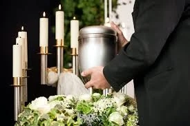 Keeping the Funeral Spending Under Control-4 Ways to Pay Less for a Casket