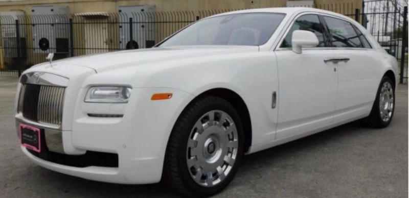 Why Use A Limo Hire Service?