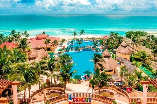 Hotel in Playa delfines Cancun