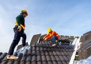  What To Expect During An Emergency Metal Roof Replacement? 