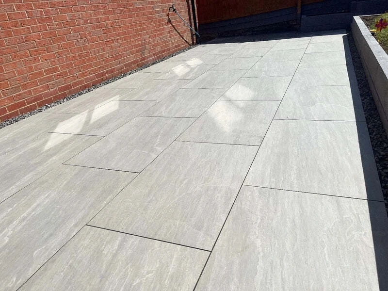 Are Kandla Grey Porcelain Slabs a Good Choice for Low-Maintenance Paving?