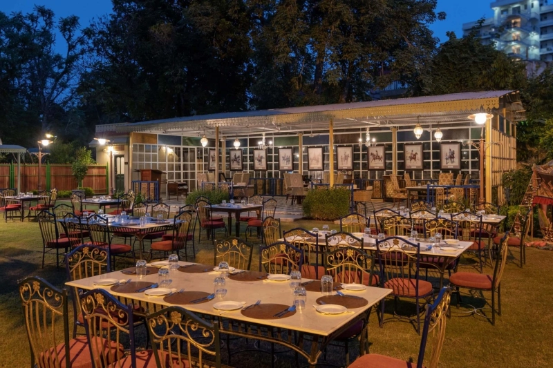 Restro Bar in Jaipur: Experience Timeless Evenings at a Heritage Hotel in Rajasthan