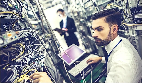 challenges of cybersecurity in public and private companies