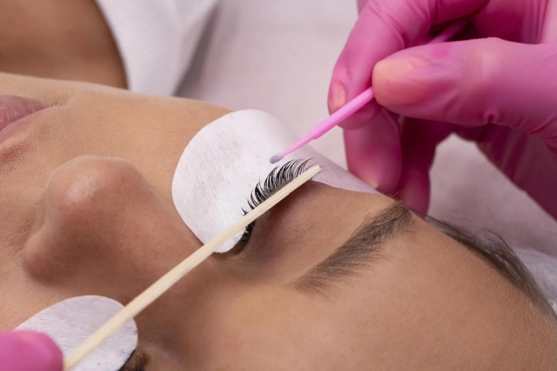 What to Expect During Your First Eyelash Extension Appointment