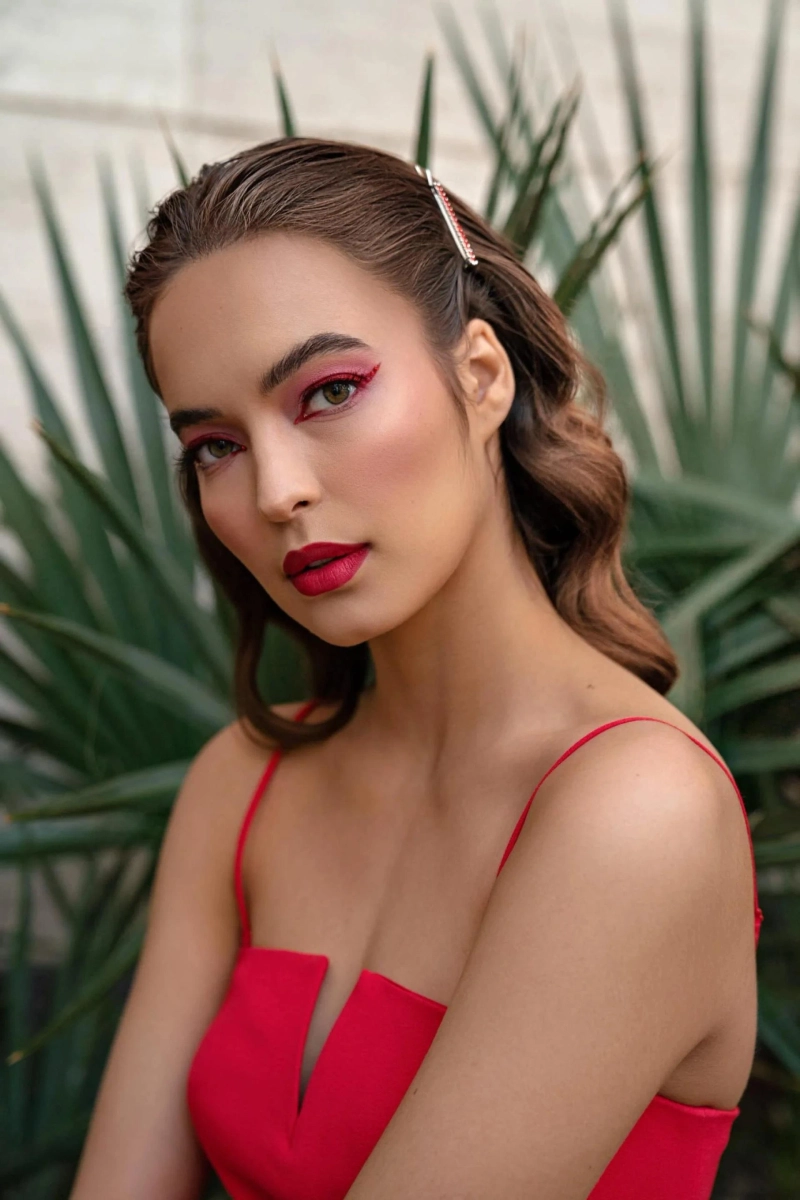 Essential Skills of a Professional Bridal Makeup Artist