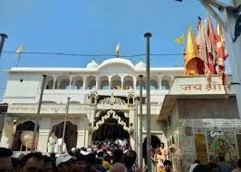 Khatu Shyam Ji Temple Guide 2025 | Darshan, Aarti, Distance & Timings