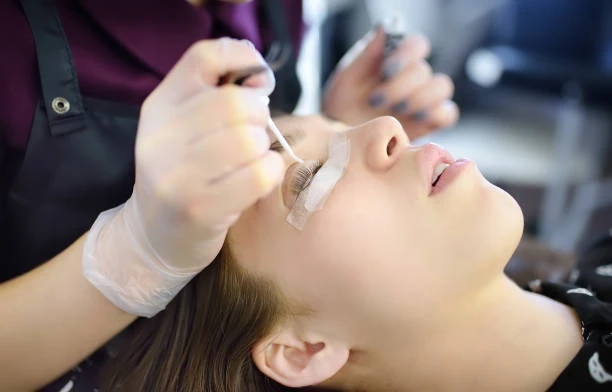 Eyelash Extension Placement for Deep-Set Eyes