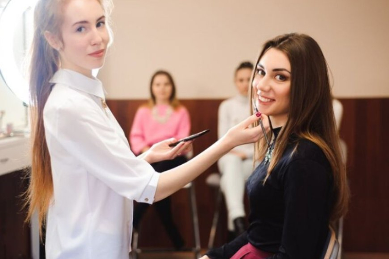 Understanding the Job Market After Complete Beauticians Course in Singapore