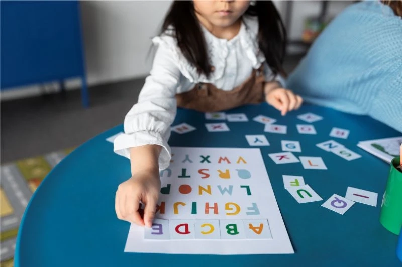 How to help your child learn English