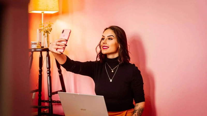 How to Connect with your Favorite Social Media Influencers with Metabay in 4 Easy Steps