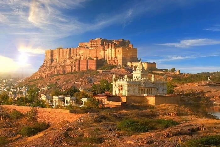 A Traveler’s Guide: Sightseeing from Jaisalmer to Jodhpur