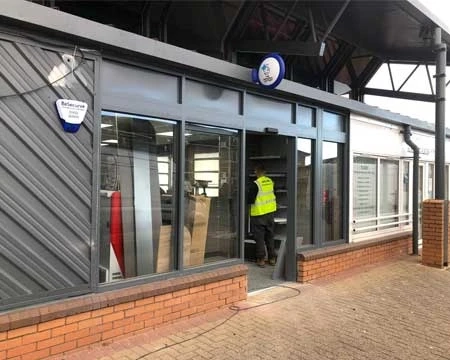 Guide on the Benefits of the Manual Roller Shutter