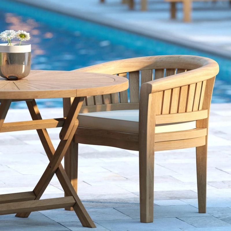 Why Teak Outdoor Chairs Are the Best Option for Comfort and Style