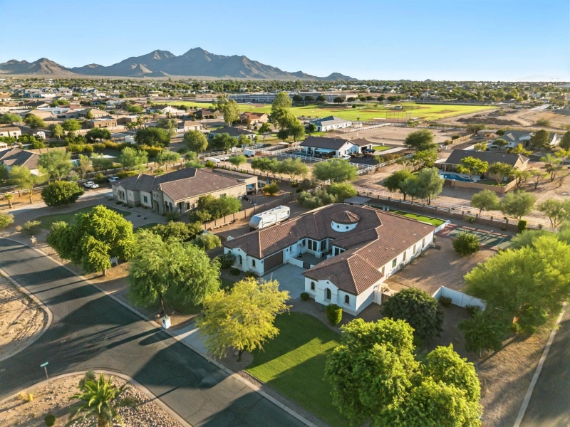 Understanding Color Accuracy Standards in Real Estate Photo Editing