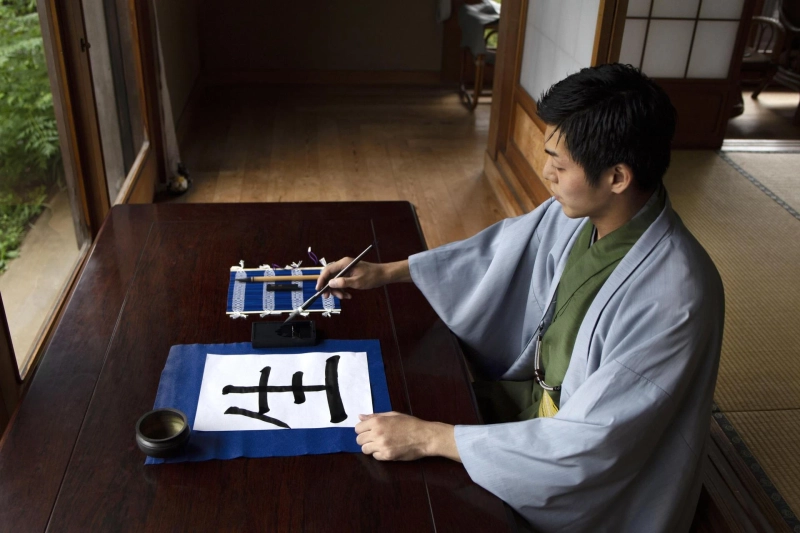 What Is the Japanese Alphabet Hiragana and Why Is It Important for Beginners?