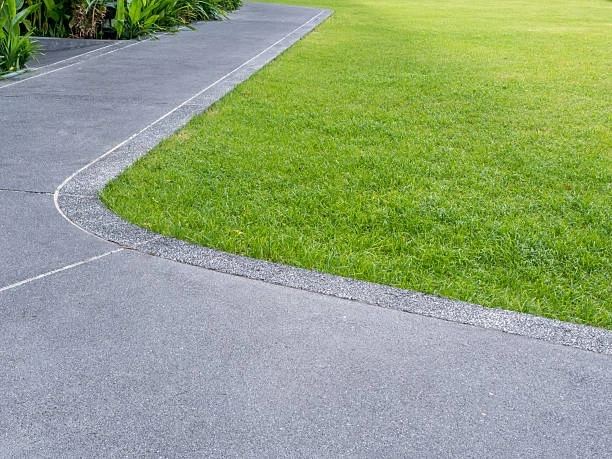 Comparing Resin Driveways with Traditional UK Surfacing Options