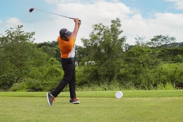 Mastering Your Swing: How Home Golf Technology Is Redefining Practice