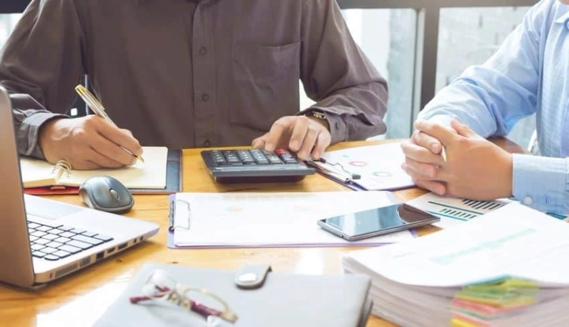 5 KEY QUESTIONS TO ASK YOUR COMPANY'S CONTRACT GAS SUPPLIER