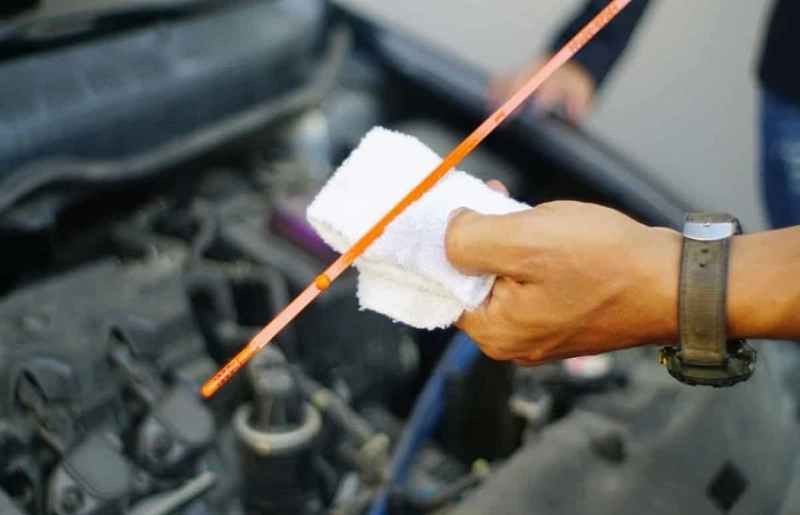 Here Are the Most Common Reasons for Engine Oil Leakage