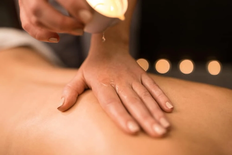 Strain Free Wrists For a Masseuse