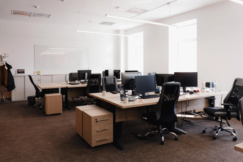 Common Challenges Faced by Growing Teams in Traditional Offices – and How Managed Offices Solve Them