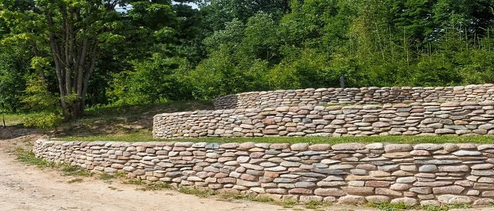 Hire the Pros: Professional Retaining Wall Installation Services