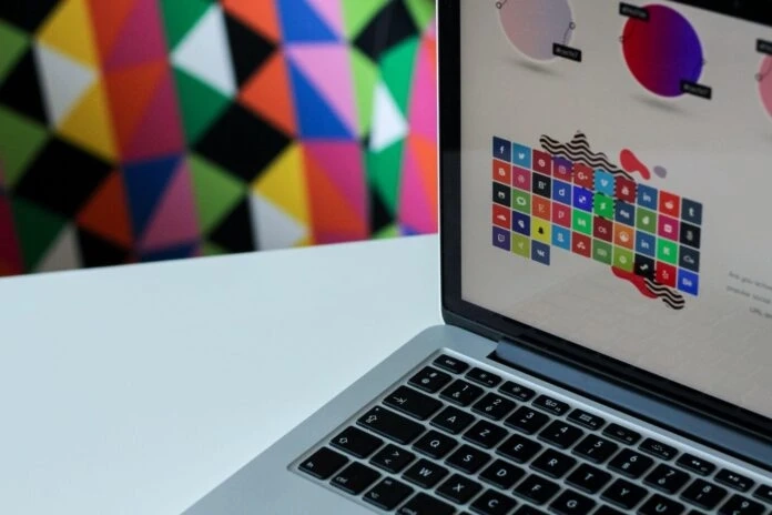 Improve Your Website Looks By Integrating Social Media Feeds