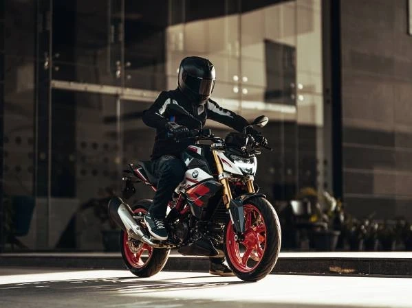 BMW G310R BS6 review - the most fun you can have on two wheels?